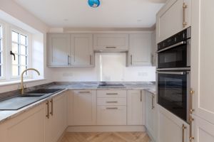 Kitchen- click for photo gallery